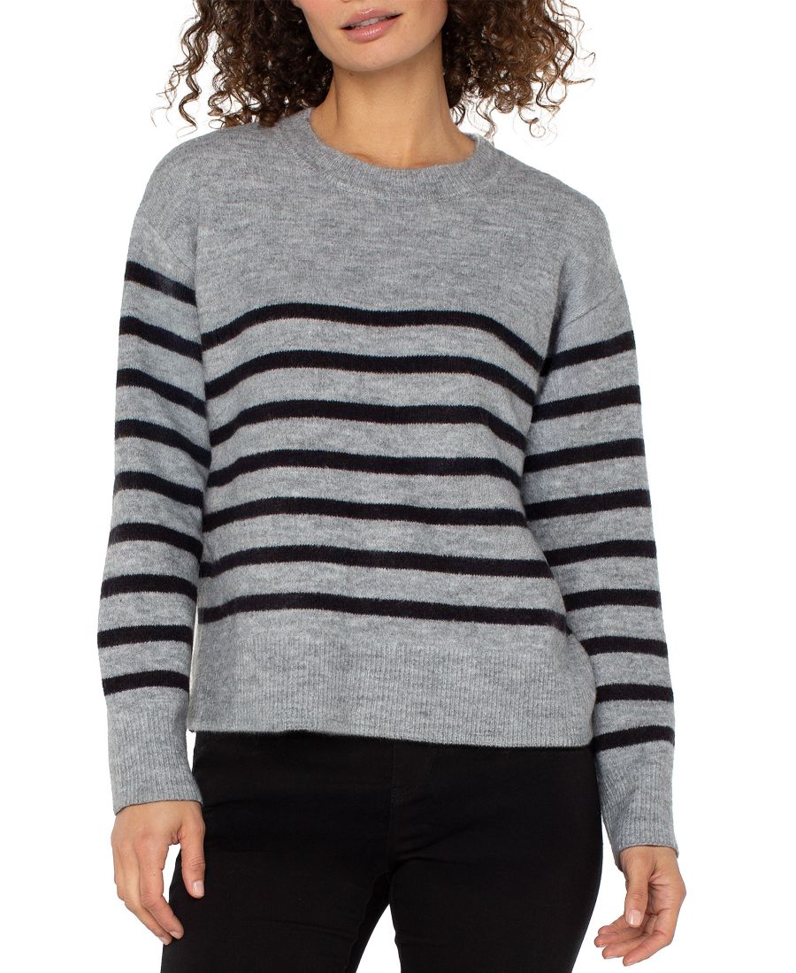 

Женский свитер с длинными рукавами, круглым вырезом и приспущенными плечами Liverpool Los Angeles, Light Gray/Charcoal Stripe