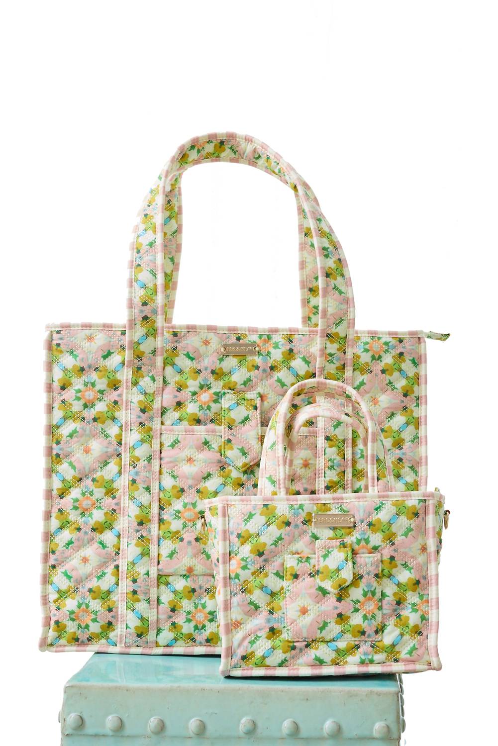 

Стеганая сумка On The Road в саду Челси BROOKS AVENUE, chelsea gardens