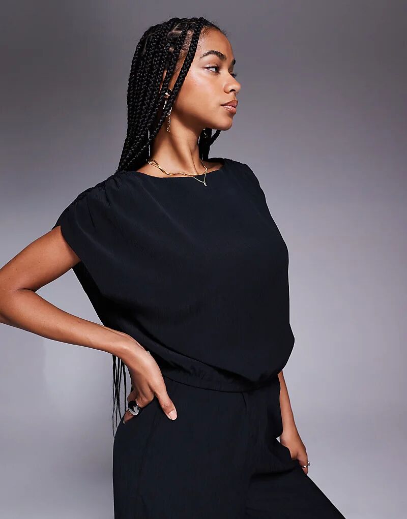 

Черный топ ASOS DESIGN с жатым фактурным узором и высоким воротом — часть комплекта