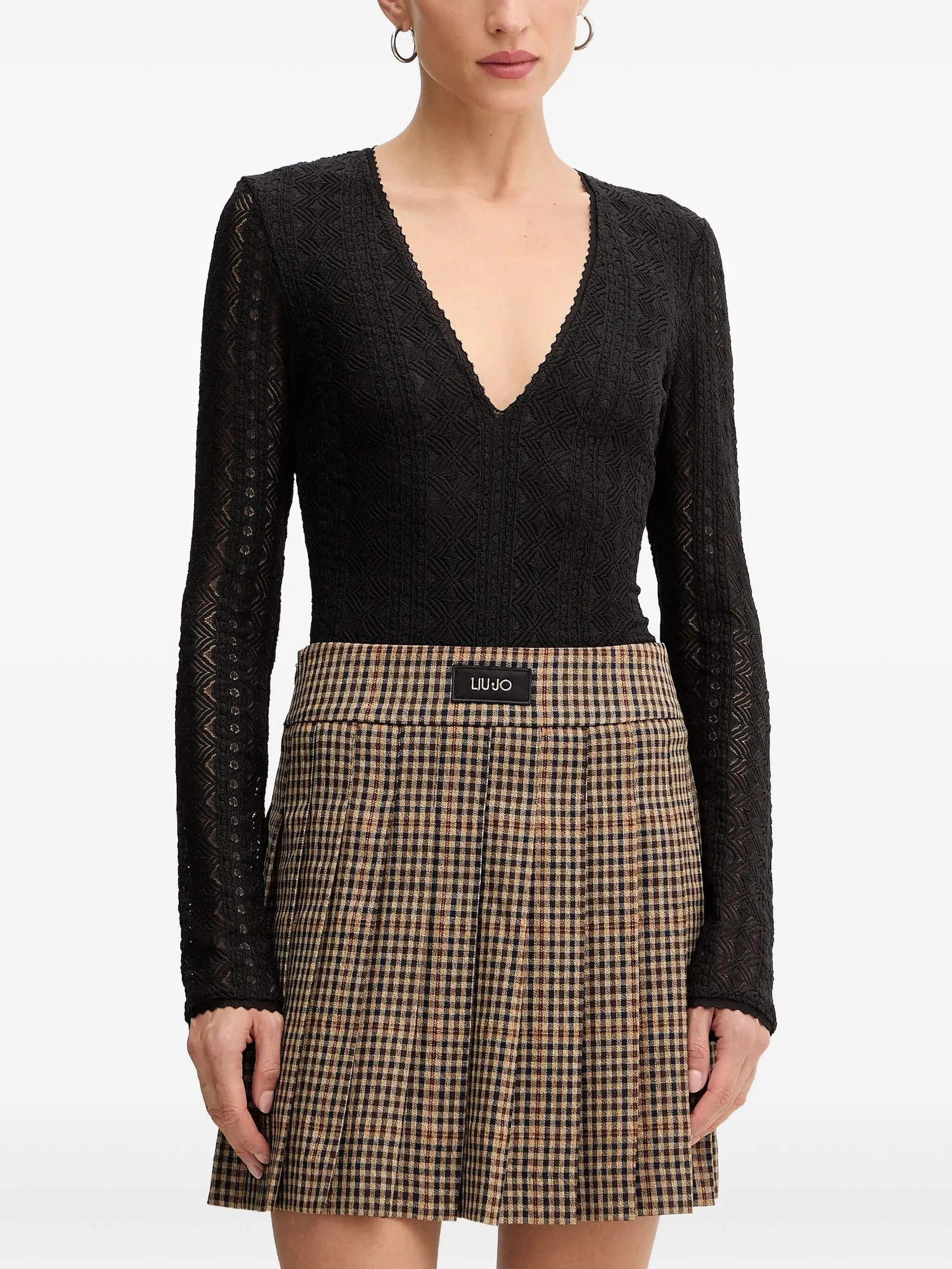 

Боди с V-образным вырезом и длинными рукавами Boss, черный