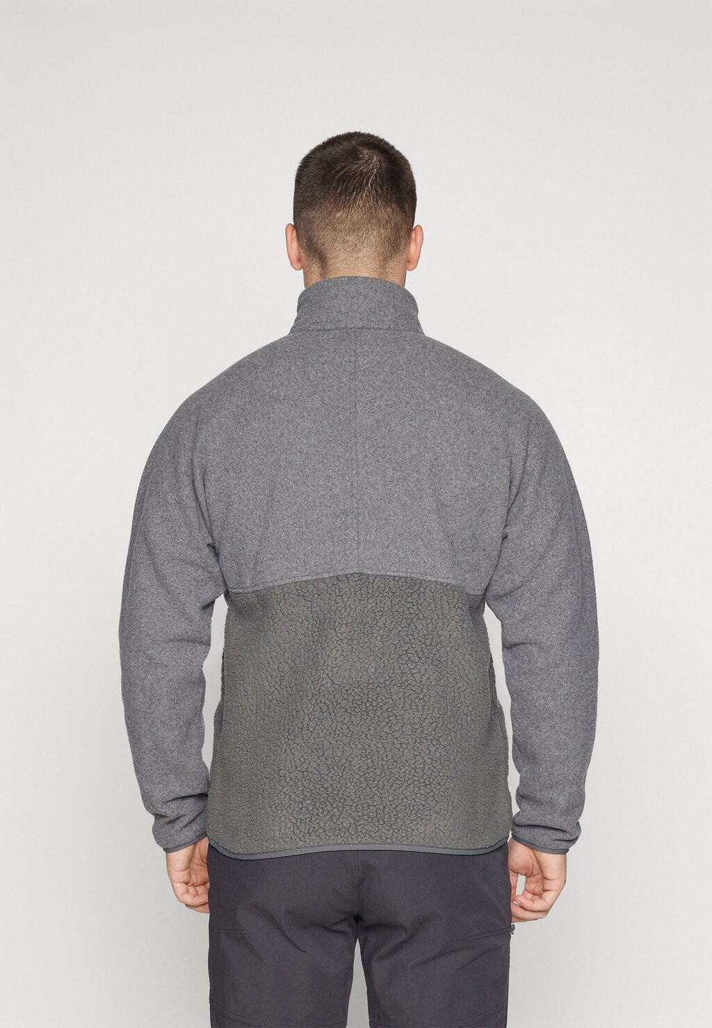 

Флисовый джемпер RETRO PILE 1/2 SNAP P/O Patagonia, серый