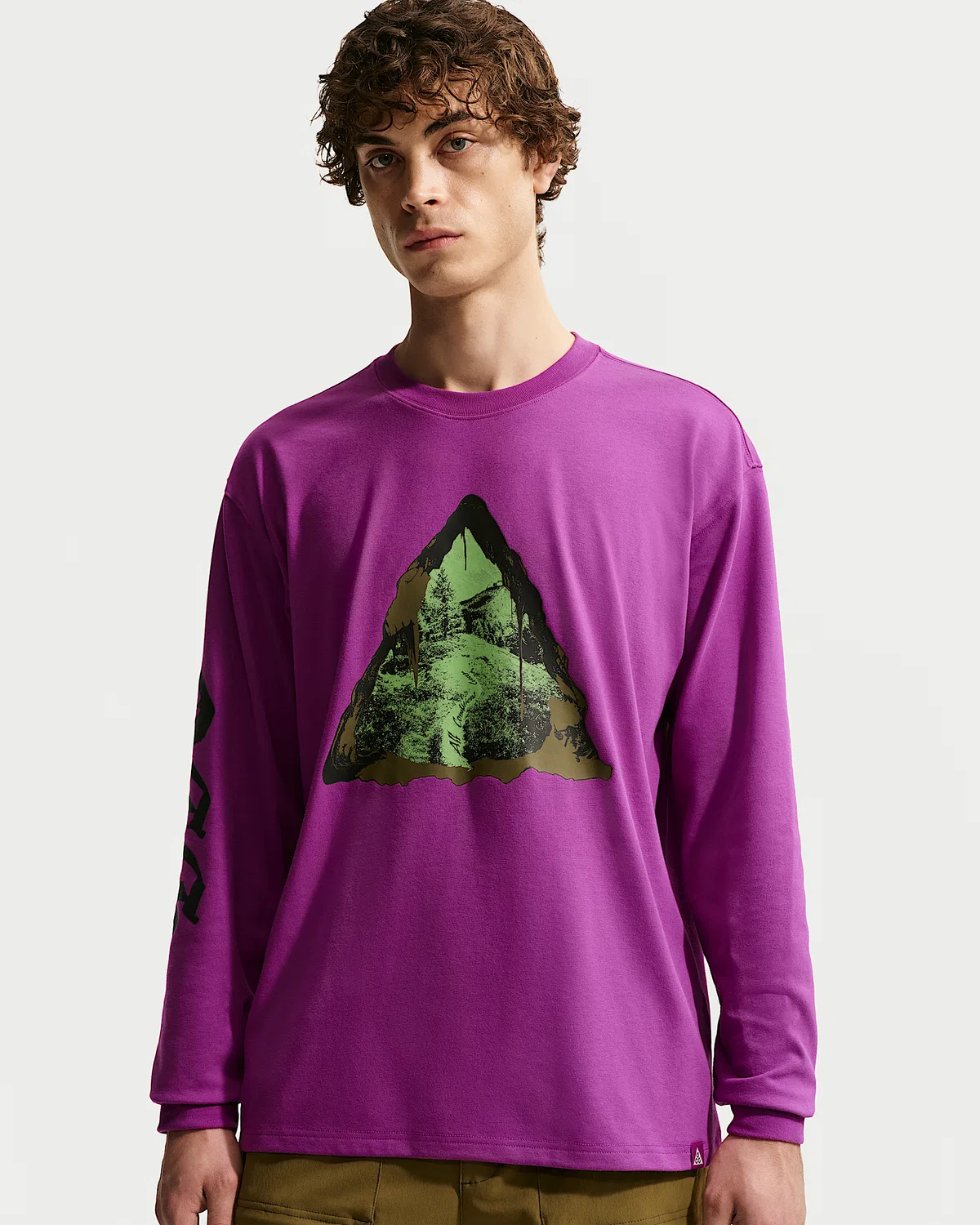 Мужская длинная футболка Dri-FIT Nike ACG, Bold Berry