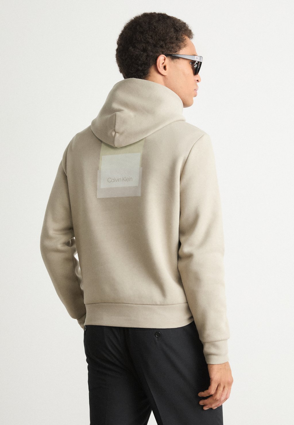 

Толстовка STACKED COLOR BLOCK BACK HOODIE Calvin Klein, бежевый