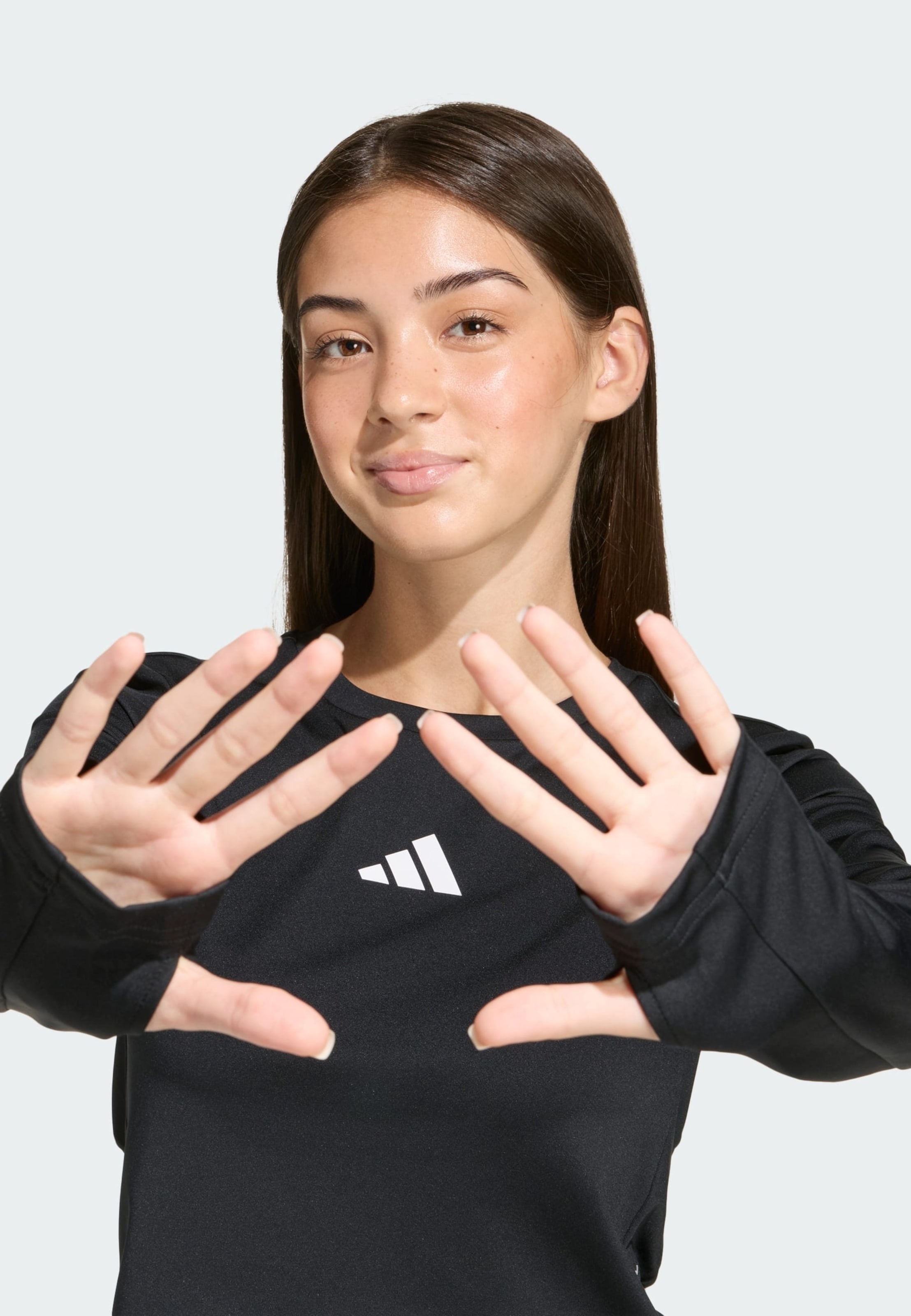 Adidas Sportswear Футболка Performance в черном цвете — фото 4