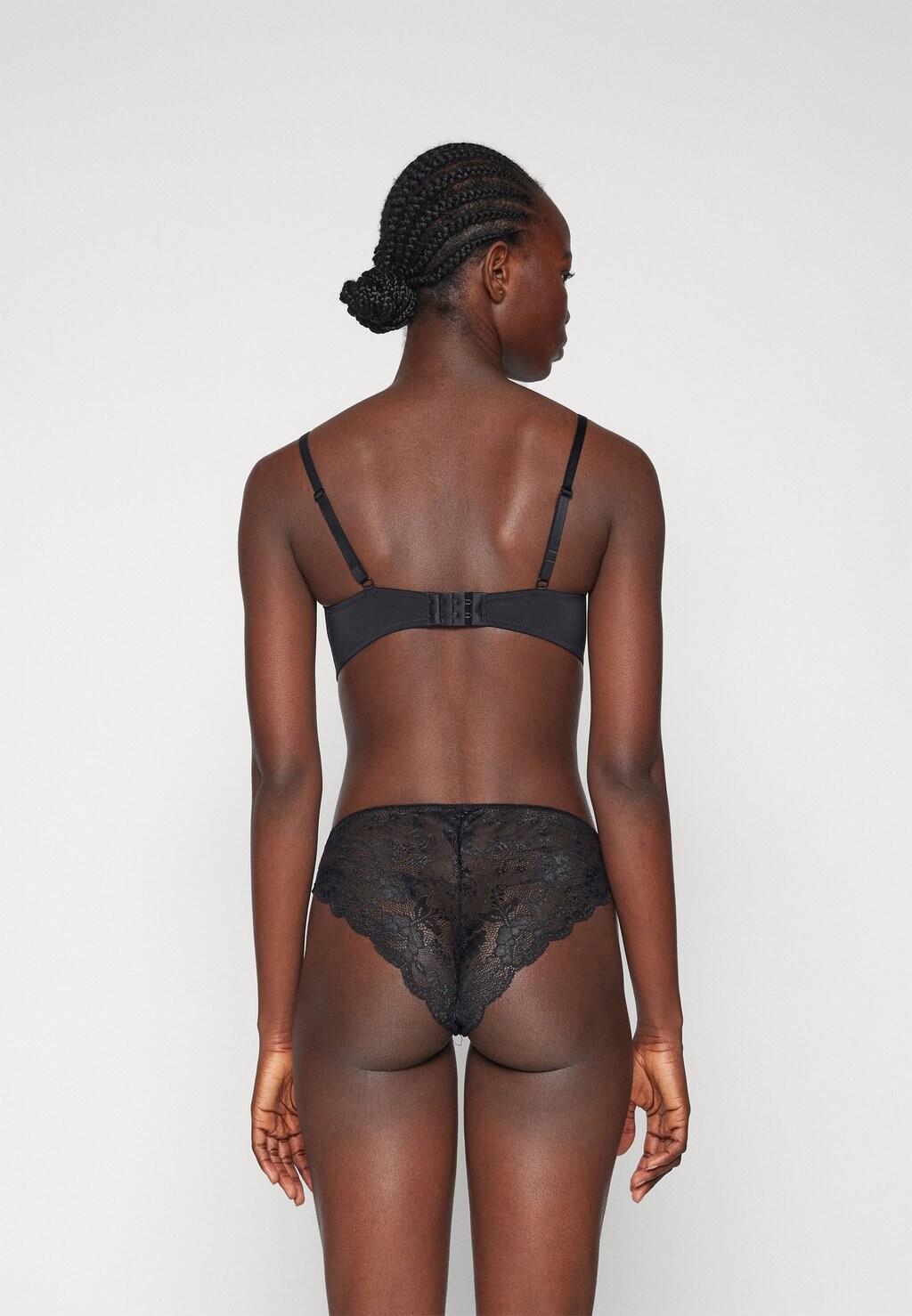 

Шорты VMLOVELY BRIEF 3 PACK Vero Moda, черный