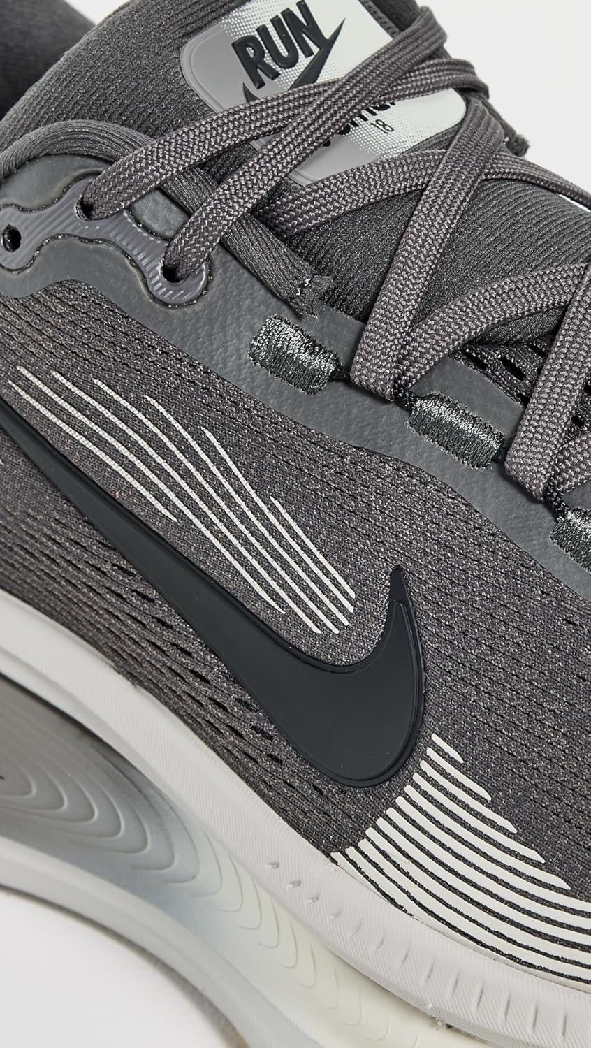 Мужские кроссовки Nike Vomero 18, слоновая кость/черный/серый — фото 4