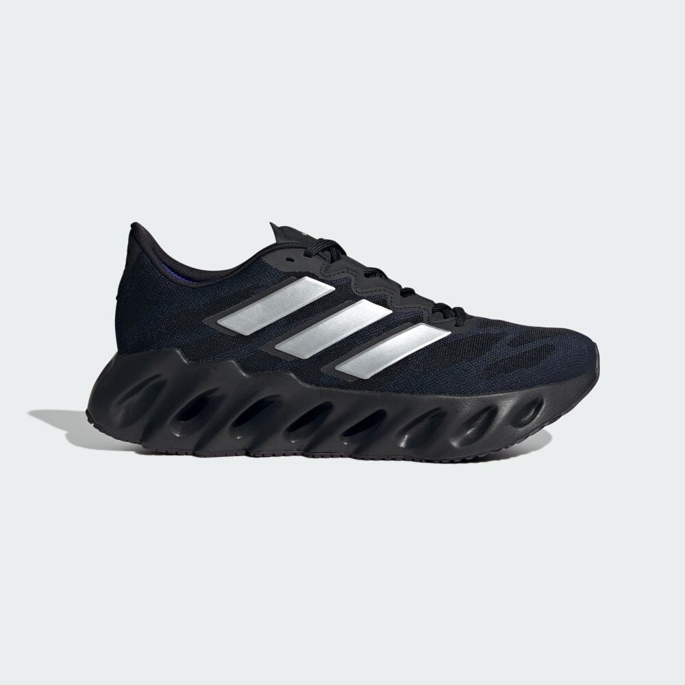 

Кроссовки Adidas SWITCH FWD, цвет Legend Ink/Silver Metallic/Black