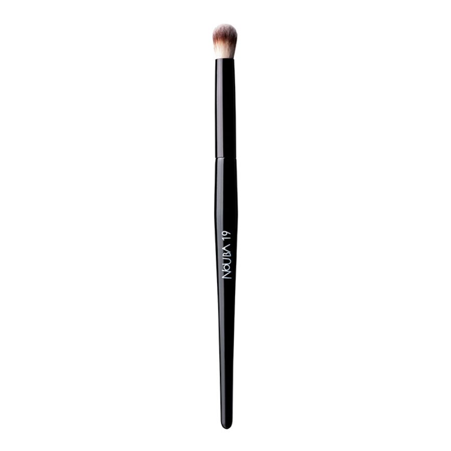 

Кисть для макияжа глаз средней длины brush nr 19 Nouba, количество 1 шт.
