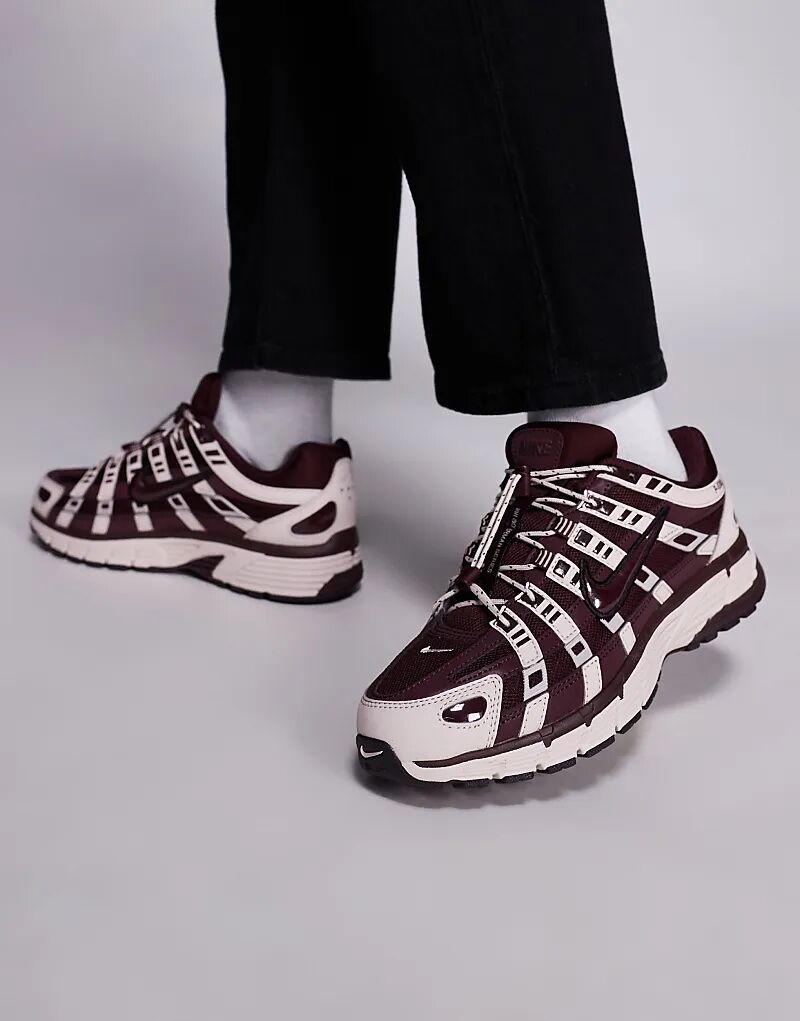 Кроссовки Nike P-6000 Utility бордового цвета
