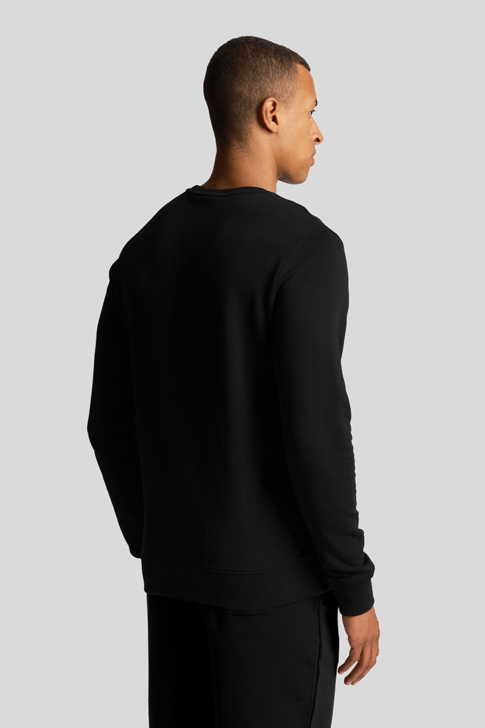 

Толстовка Lyle & Scott, черный