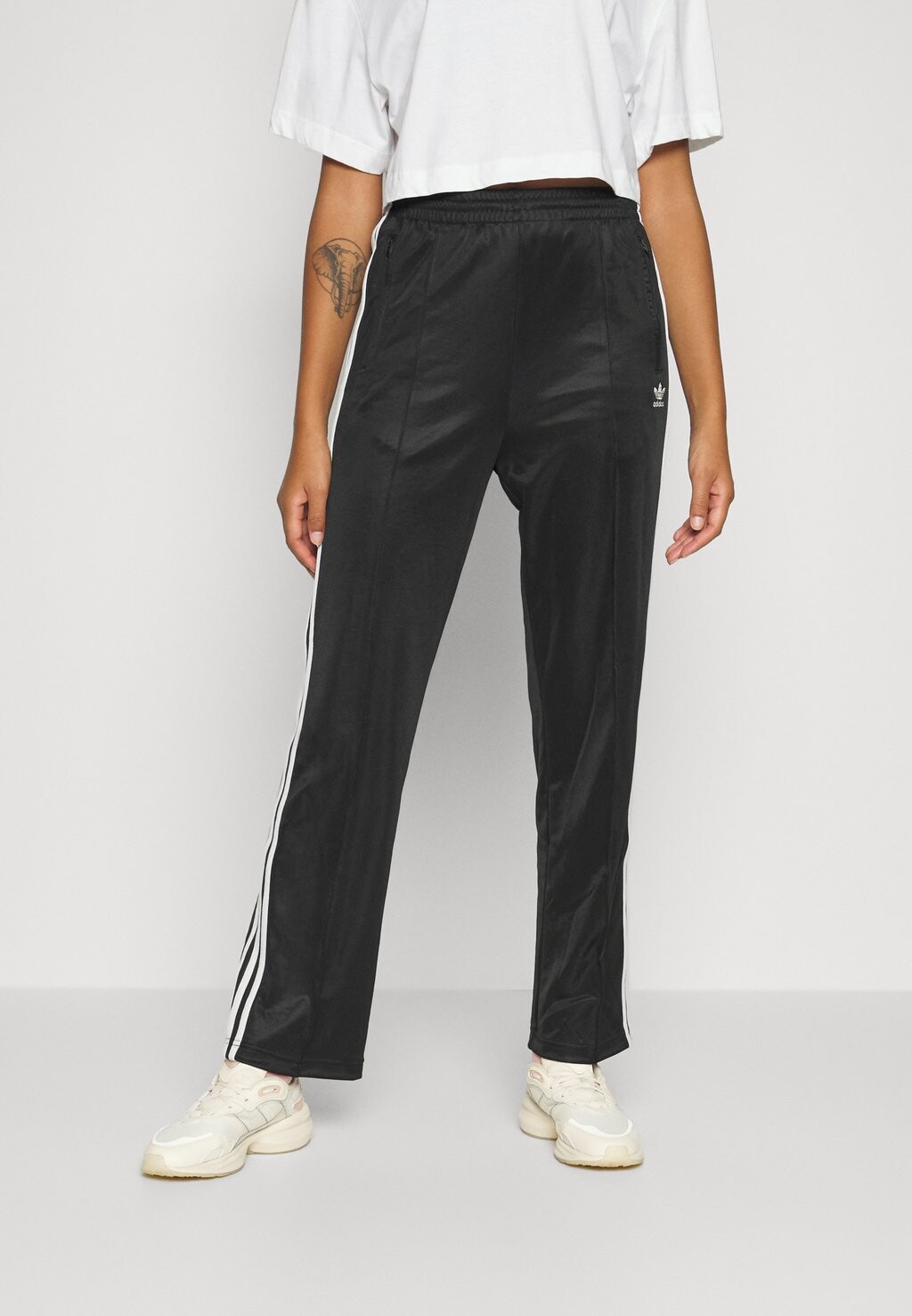 

Спортивные брюки PANTS adidas Originals, черный