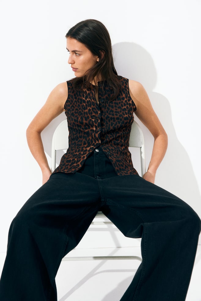 

Жилет из структурированного трикотажа. H&M, мультиколор