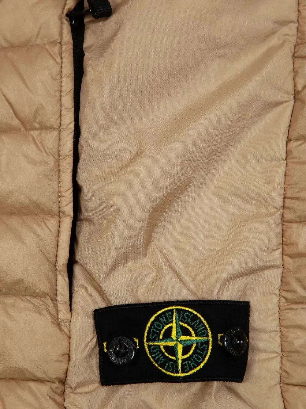 Дутый жилет без рукавов Stone Island Junior, бежевый — фото 3