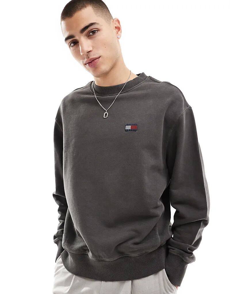 

Толстовка со значком черного цвета Tommy Jeans