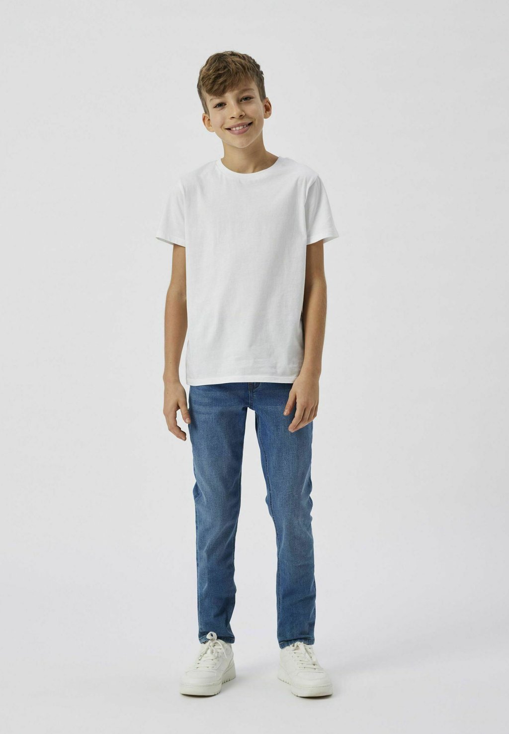 

Джинсы облегающего кроя TWO SOON, цвет Medium Blue Denim