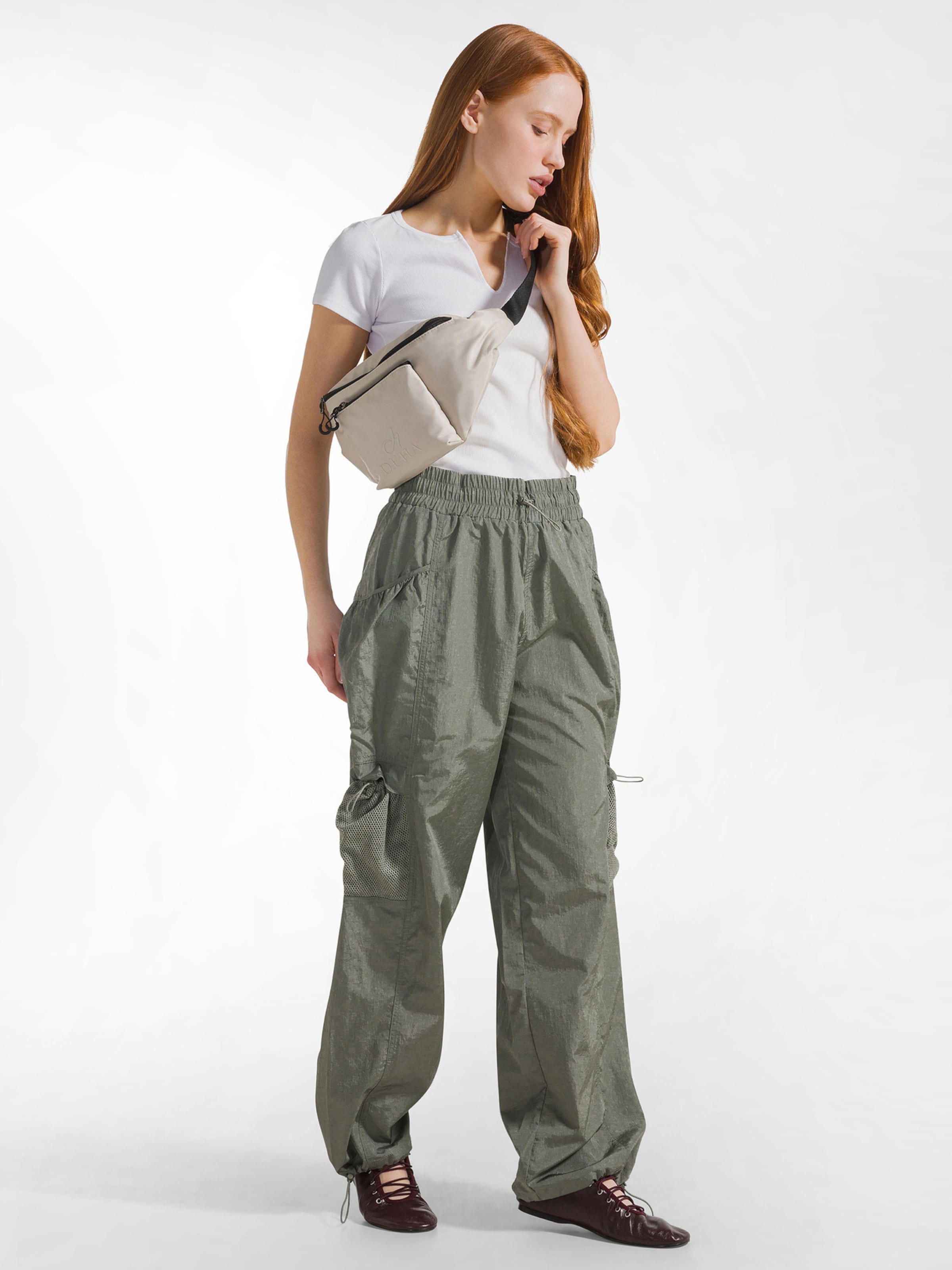 

DEHA Поясная сумка в бежевом цвете