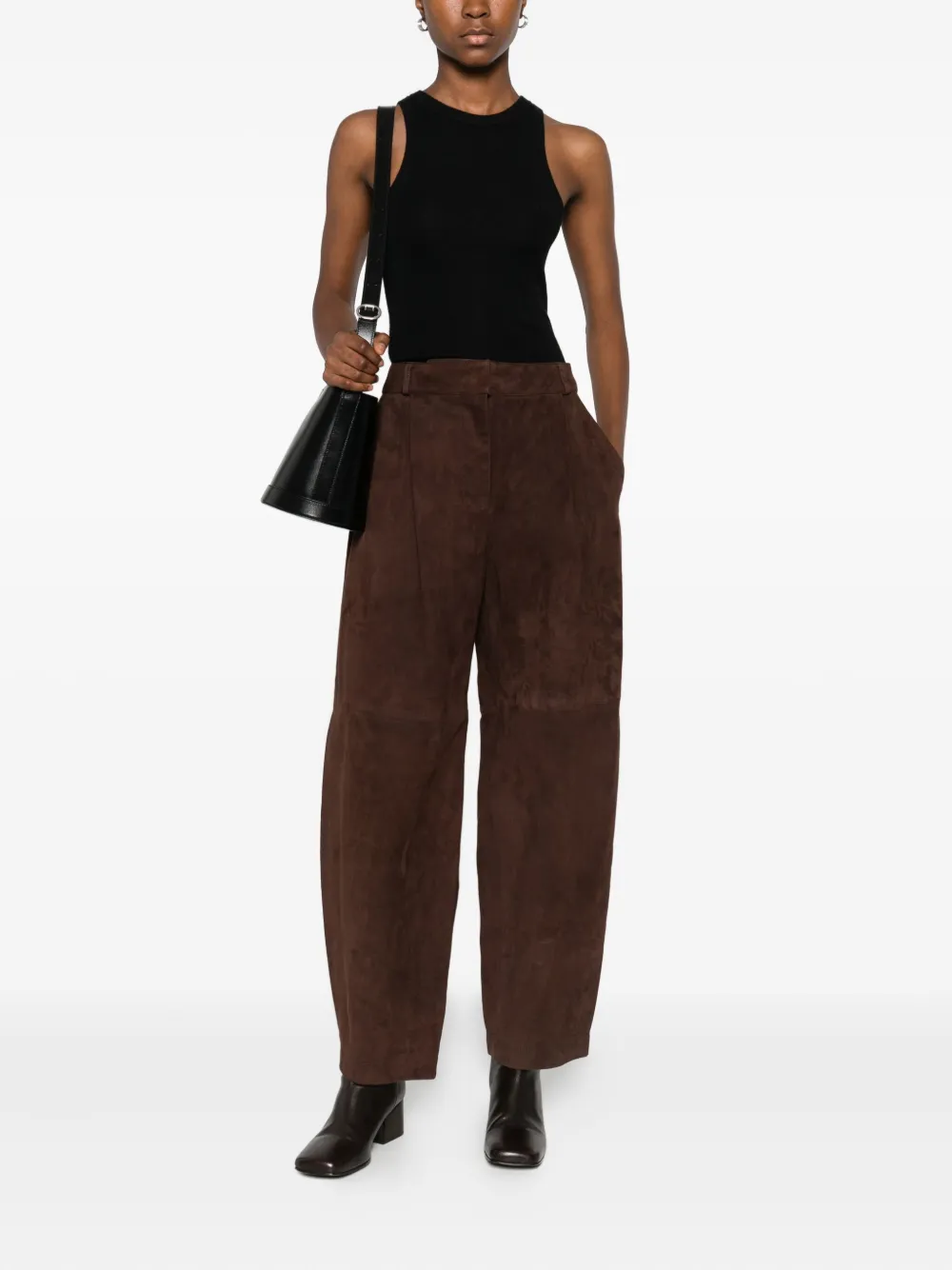 

Брюки из замши с защипами CO COLLECTION, коричневый