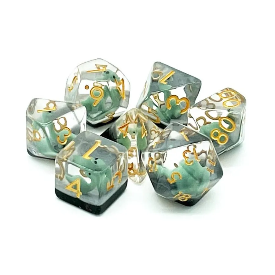 

Поликомплект: Зеленый детёныш бронтозавра с золотом (7), Acrylic-Resin Dice - Animal Kingdom