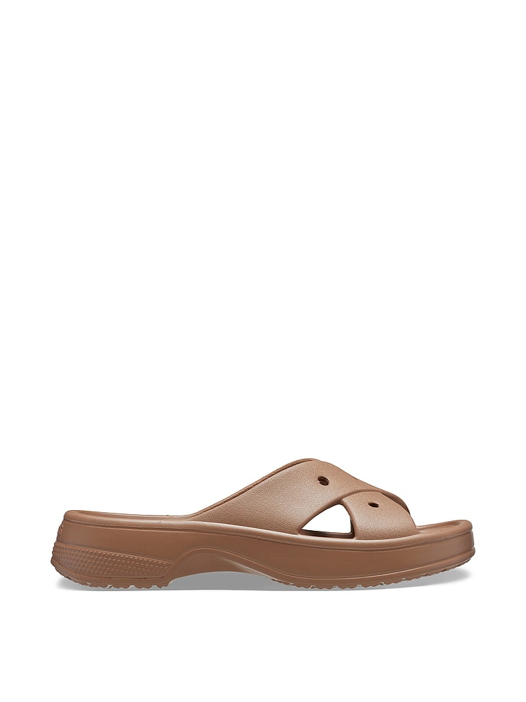 Классические сандалии с перекрестными ремешками Crocs, цвет milk chocolate — фото 2