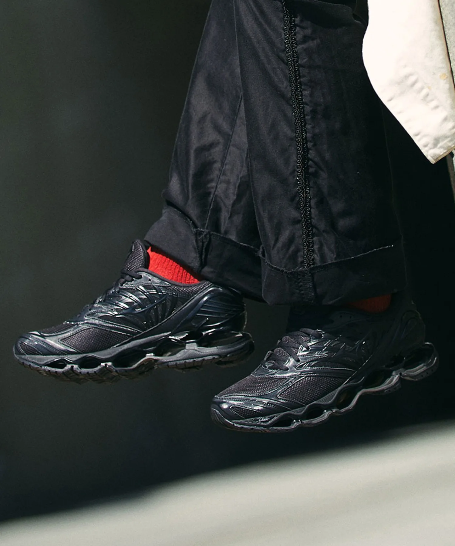 Унисекс кроссовки с амортизацией MIZUNO WAVE PROPHECY LS чёрные
