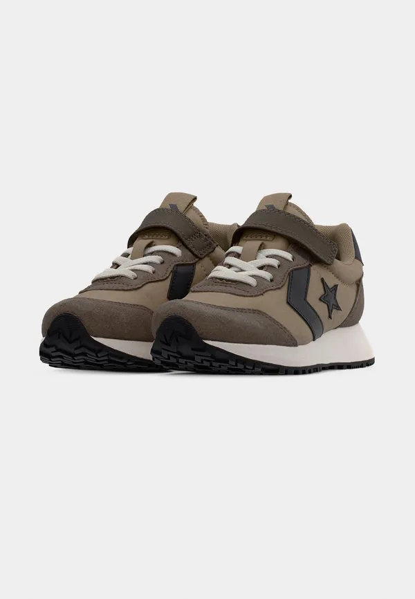 Кроссовки omega trainer easy подходят как для мужчин, так и для женщин. Converse, Vintage Cargo/Truffle — фото 3
