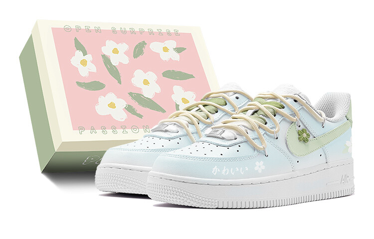 

Женские кроссовки для скейтбординга Nike Air Force 1, Sky Blue