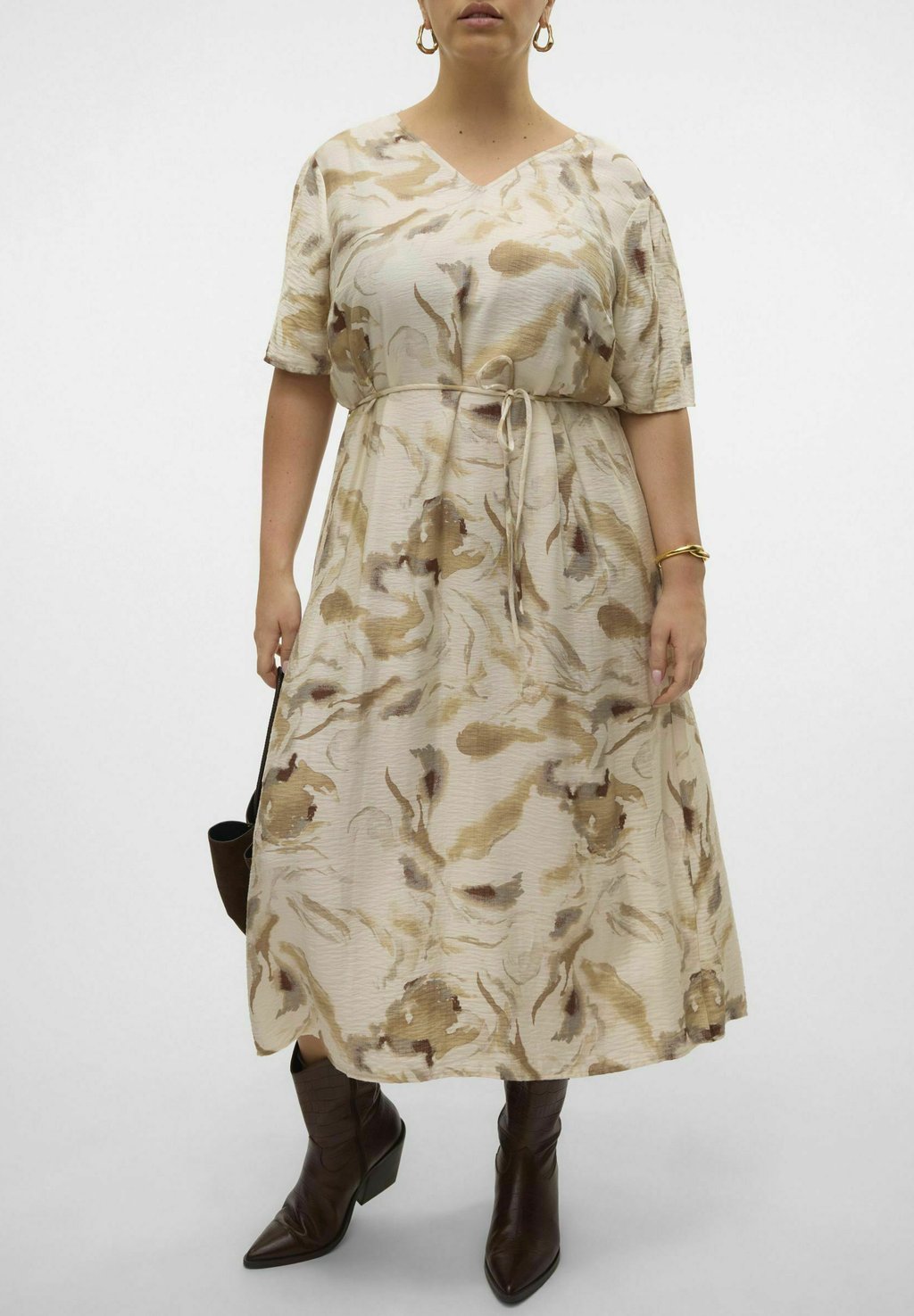 

Платье макси VMCCILLE LANGES Vero Moda Curve, белый