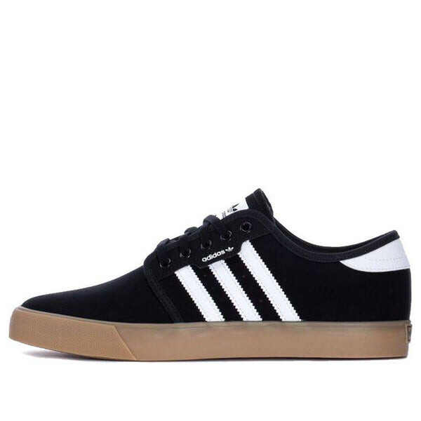 

Кроссовки оригинальные seeley Adidas, черный