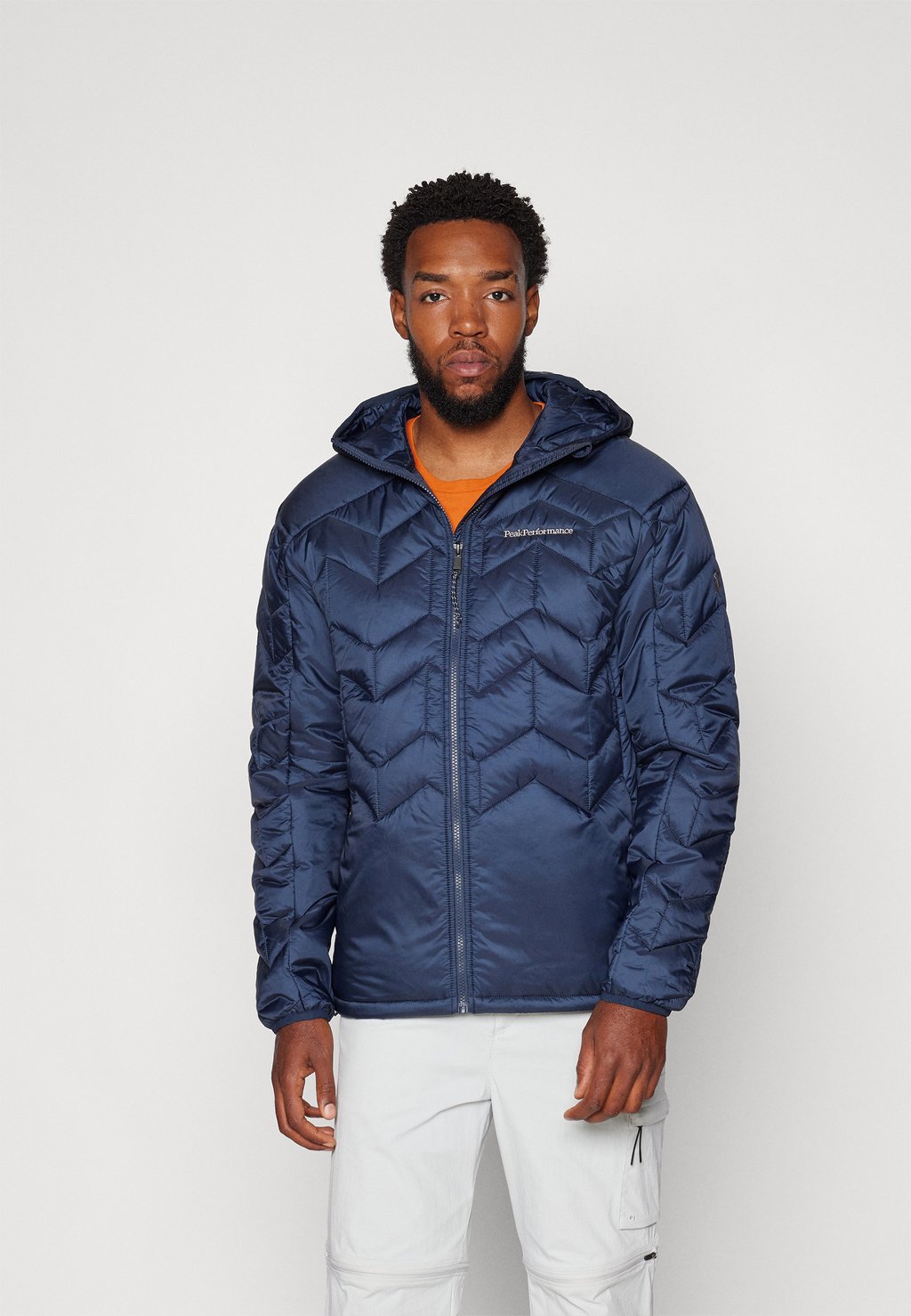 

Зимняя куртка ELEVATE LINER HOOD Peak Performance, темно-синий