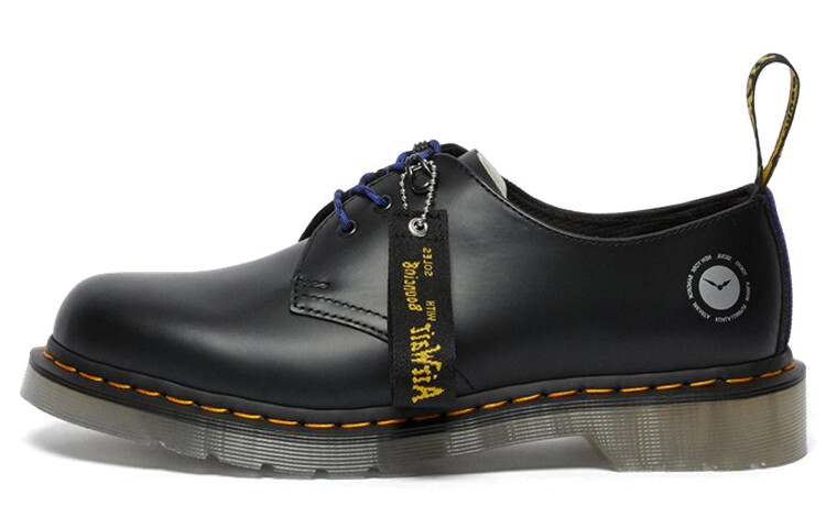 

1461 Женская повседневная обувь унисекс черного цвета Dr.Martens