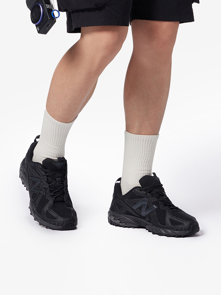 

Кроссовки New Balance с дышащей сеткой, черный