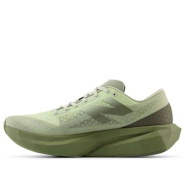 

Кроссовки fuelcell rebel v4 New Balance, зеленый