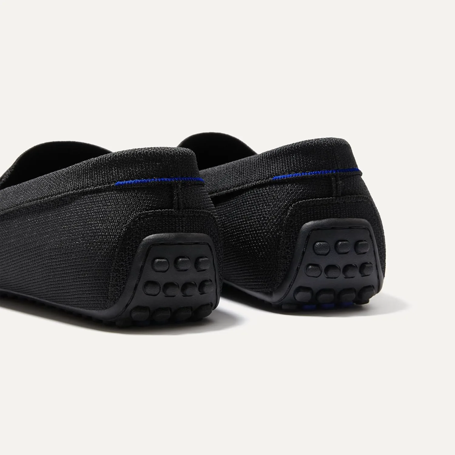 Мужские слипоны Rothy's The Driving Loafer, повседневные лоферы, сделаны из переработанных пластиковых бутылок и подходят для машинной стирки, черный — фото 2