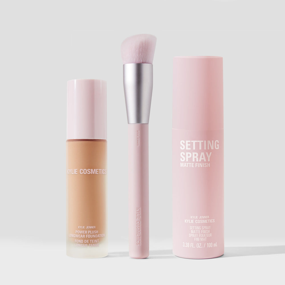 

Набор Kylie Cosmetics Power Plush Foundation Trio, fair with neutral, subtle peachy undertones/1N
