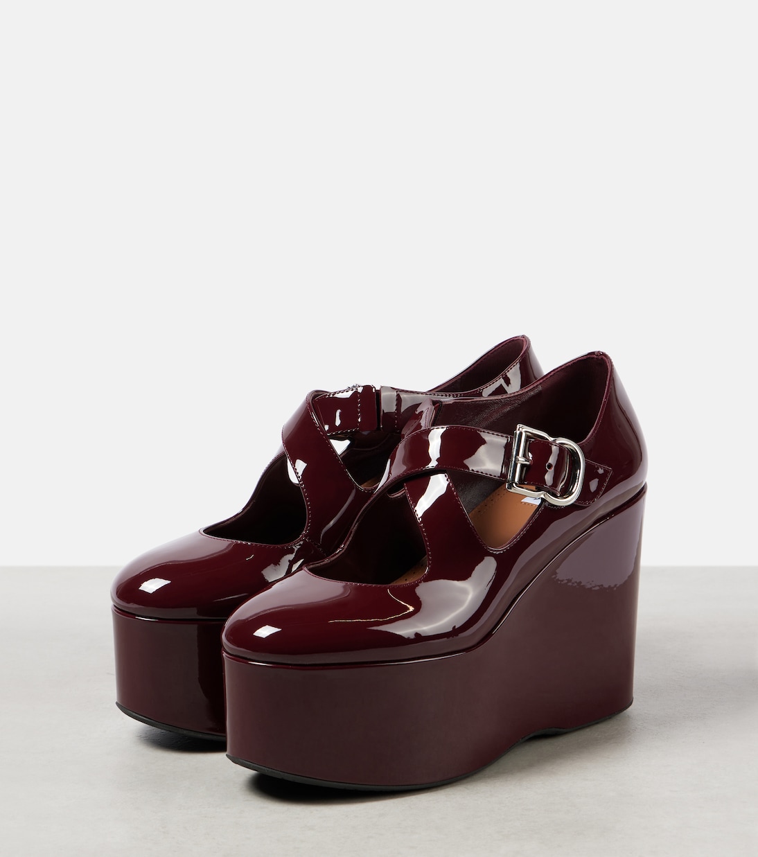 Туфли на танкетке из лакированной кожи Criss Cross Alaïa, Rouge Grenat — фото 4