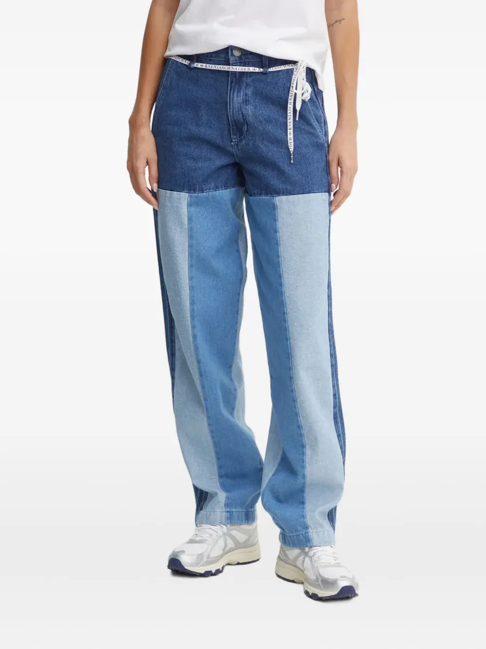 

Джинсы с лоскутным дизайном adidas, синий