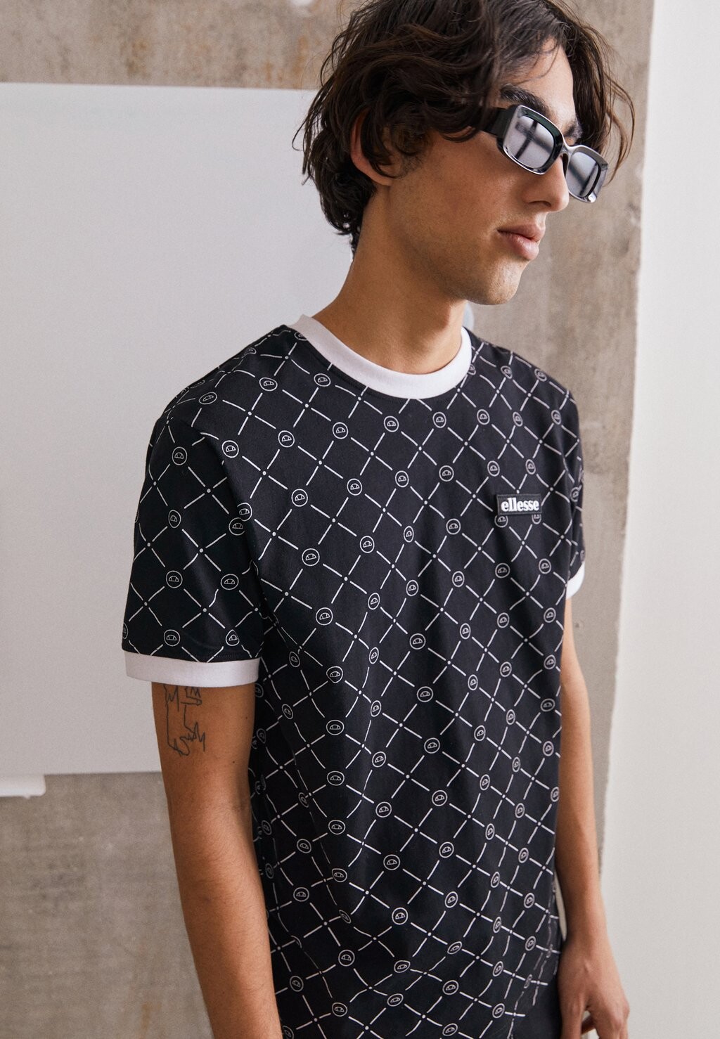 

Футболка с принтом VILLOA Ellesse, цвет black