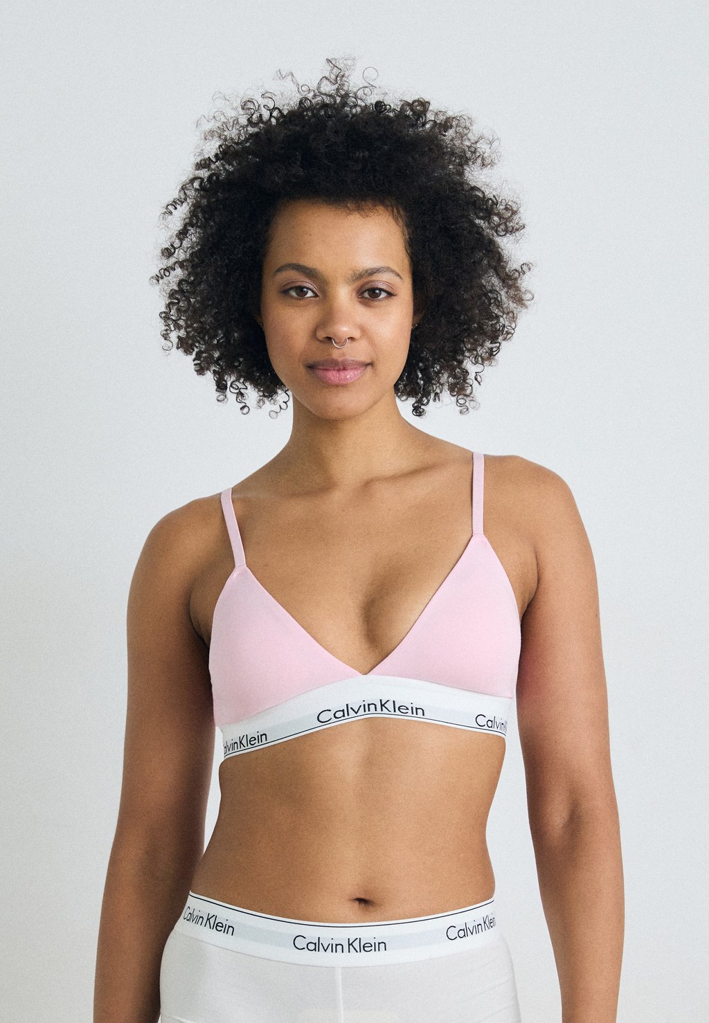 

Треугольный бюстгальтер LIGHTLY LINED ICON Calvin Klein Underwear, кремовый