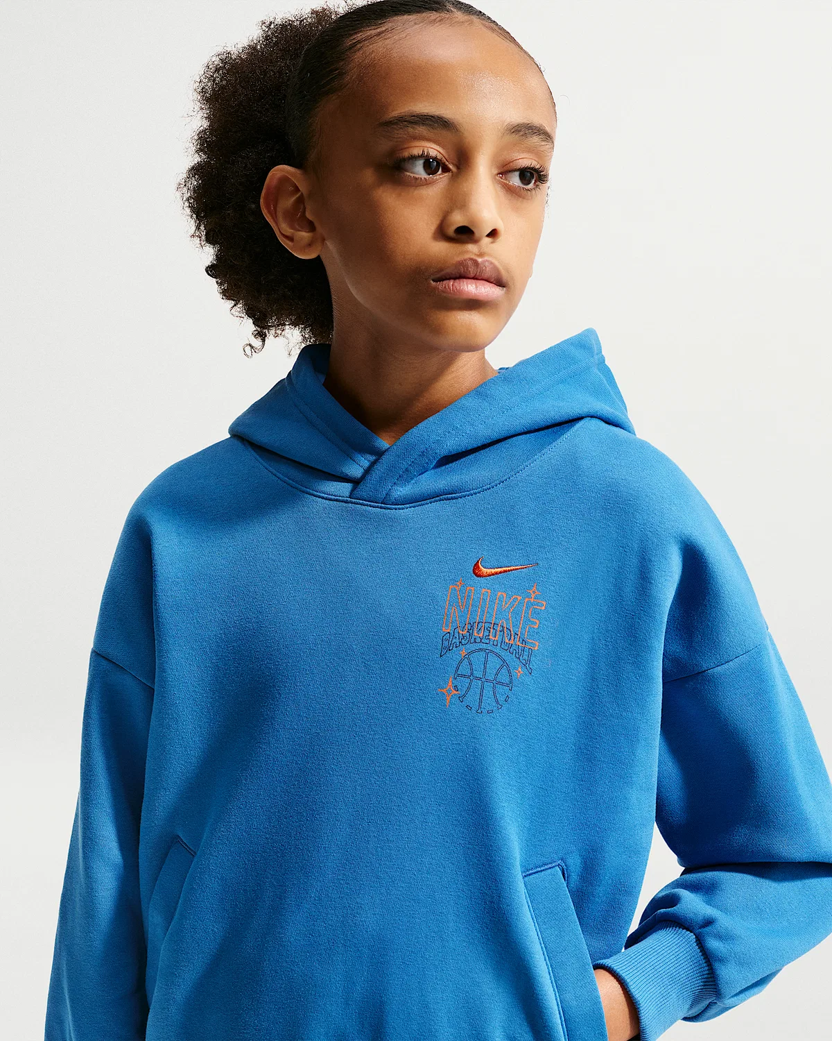 Детская оверсайз флисовая баскетбольная худи Nike Sportswear, Star Blue/Turf Orange — фото 2
