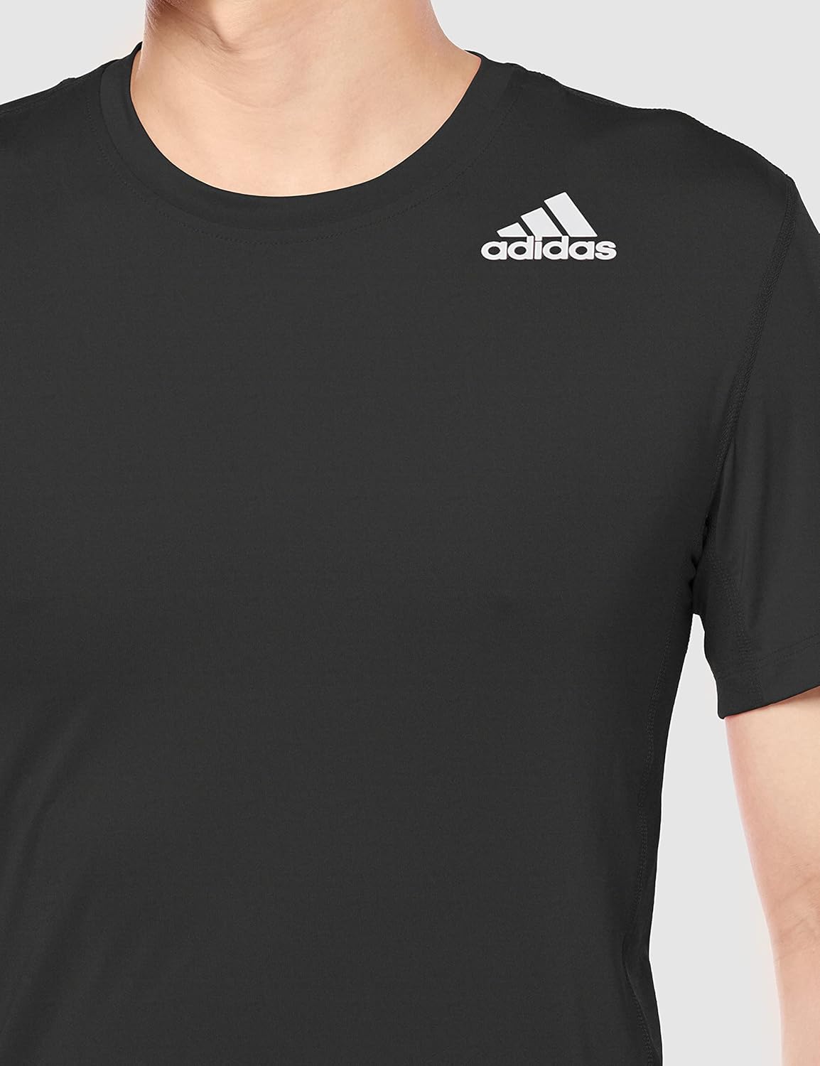 Мужская футболка adidas Techfit с коротким рукавом (47891), черный — фото 4