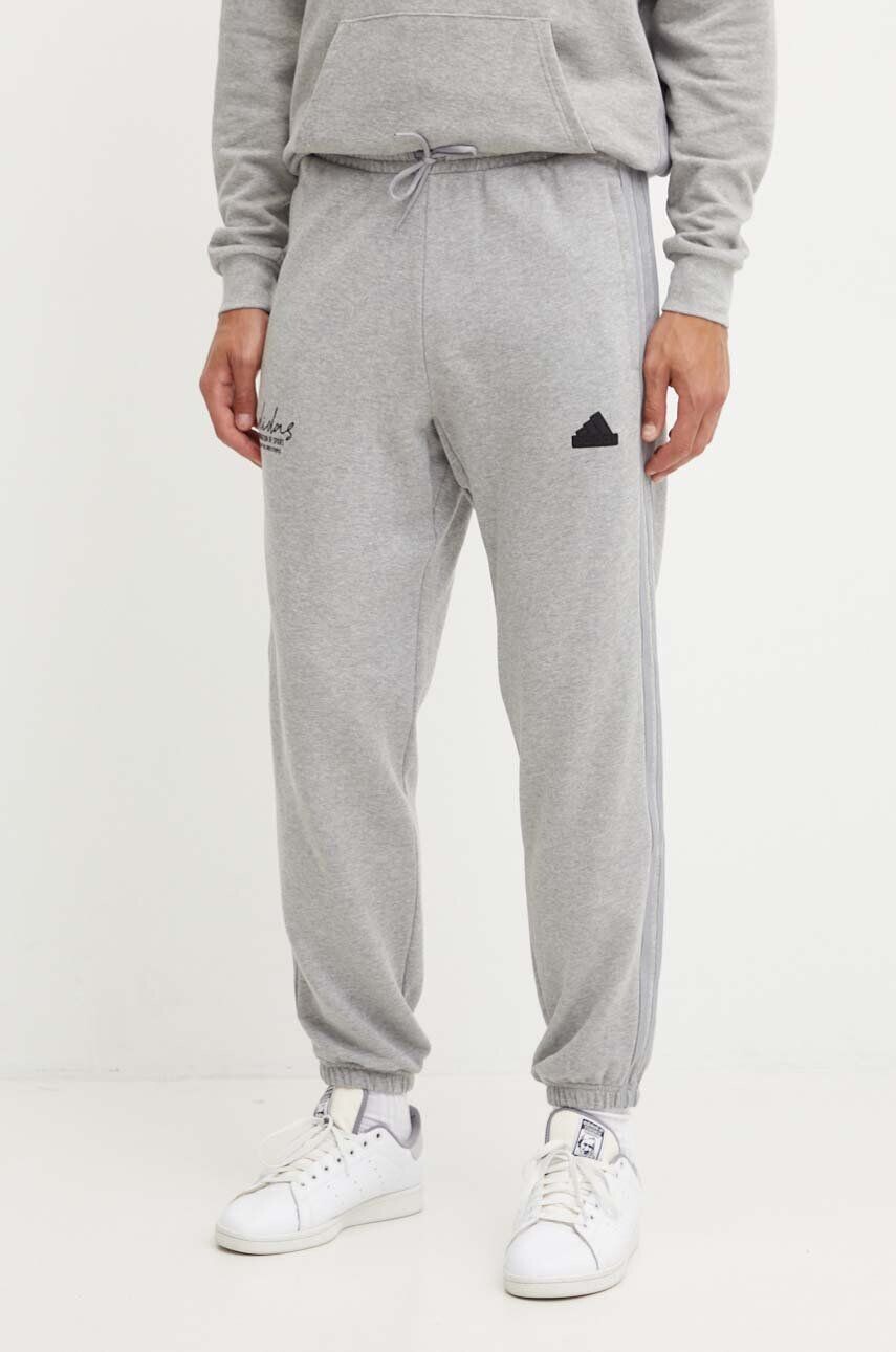 

Спортивные брюки adidas Brand Love, серый