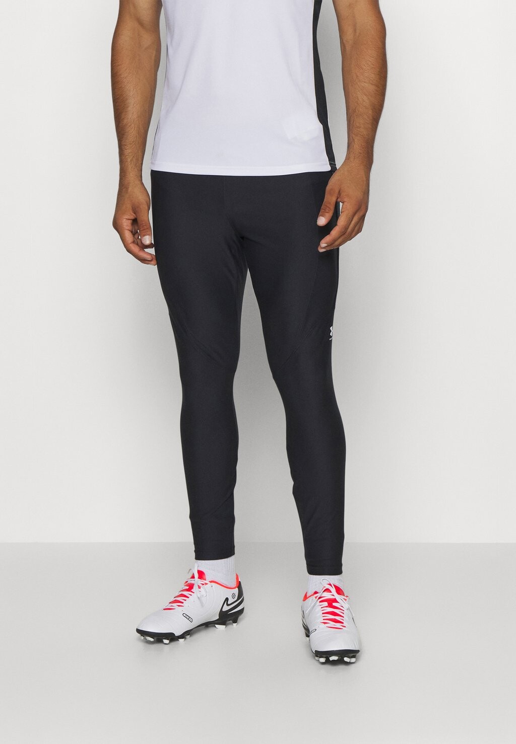 

Колготки CHALLENGER Under Armour, черный/белый