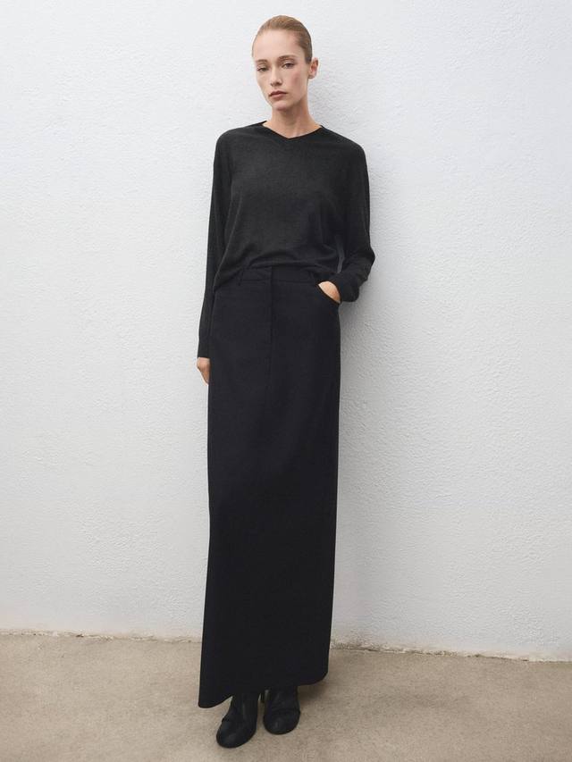 

Вязаный джемпер Milo с V-образным вырезом из шерстяной смеси Mango, Charcoal