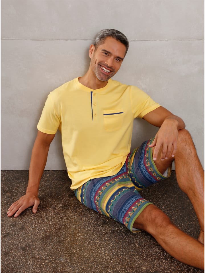 

WITT WEIDEN Коротенькие шорты желтого цвета + джинсы синего цвета