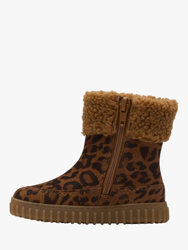 Ботинки детские Clarks Cove Snuggle T, замшевые, с принтом леопарда — фото 2