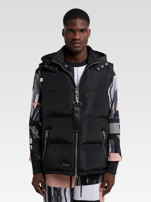 

Жилет даси Carlo Colucci, черный