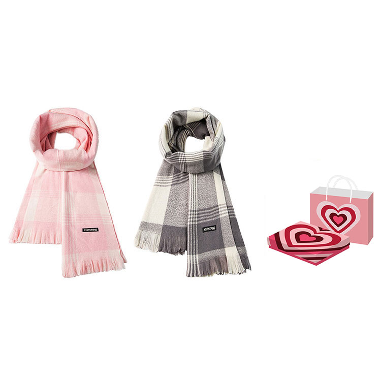 

Вязаный шарф унисекс, Gray+Pink, Heart Box