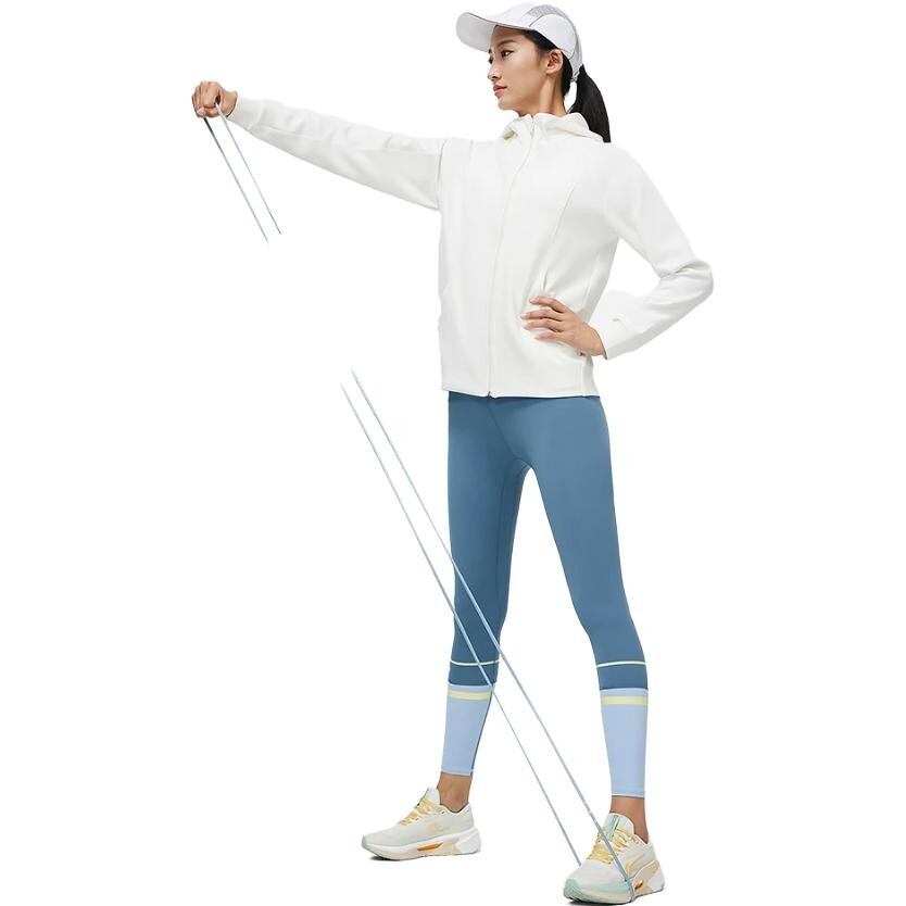 

Свитшот Fitness Series женский молочно-белый Lining