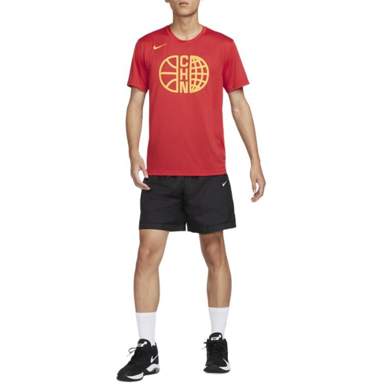 Футболка мужская Comet Red/Comet Red/Travel Yellow Nike, желтый — фото 3