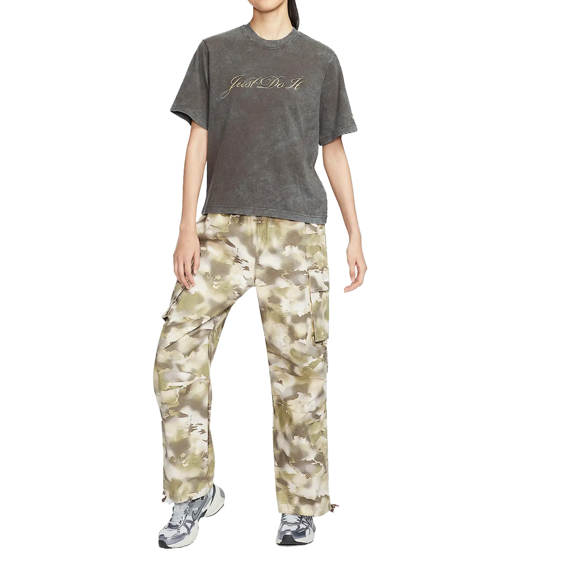 Nike Футболка Sportswear Regular женская Baroque Brown/Olive Green — фото 3